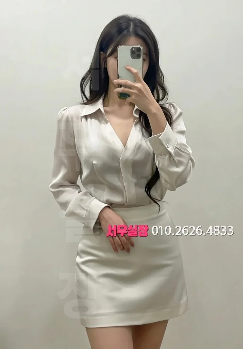 잠실 다국적노래방 프리미엄 라인업 10번 프로필